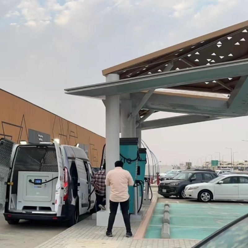 100kWh–90kW Mobile Energy Storage Charging Solution for Roadside Assistance Company in Saudi Arabia